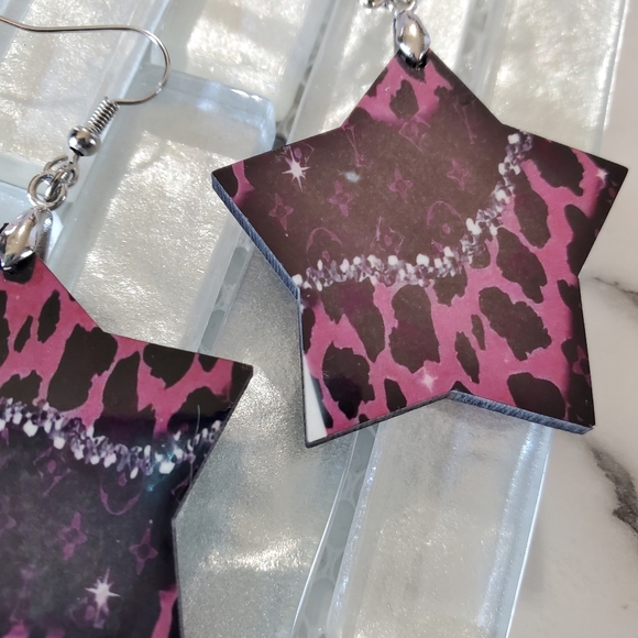 Pink Star Shaped Earrings - Picture 6 of 11